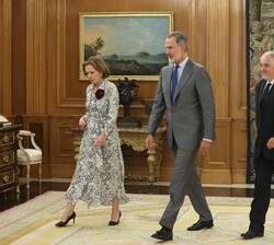 El Rey y la presidenta del Tribunal Europeo de Derechos Humanos, Siofra O`Leary, y el presidente del Tribunal Constitucional, Cándido Conde-Pumpido To