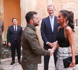 Su Majestad la Reina recibe el saludo del Presidente de Ucrania, Volodimir Zelenski