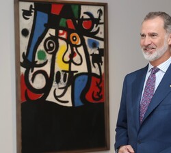 Su Majestad el Rey visita a la exposición “Miró-Picasso”, organizada por el Museo Picasso y la Fundación Joan Miró