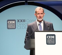 Su  Majestad el Rey durante su intervención