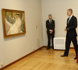 Los Reyes, la Reina Margarita y los Principes Herederos recorren la exposición sobre Sorolla y artistas contemporáneos españoles