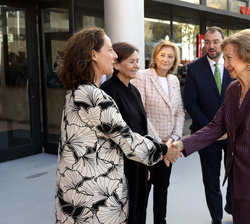 Su Majestad la Reina Doña Sofía recibe el saludo de la presidenta de CEAFA, Mariló Almagro