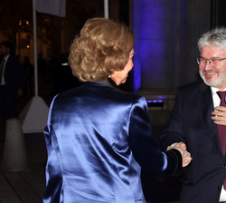 Su Majestad la Reina Doña Sofía recibe el saludo del Subsecretario de Industria, Comercio y Turismo, Pablo Garde