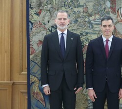 El Rey y el presidente del Gobierno tras su promesa del cargo