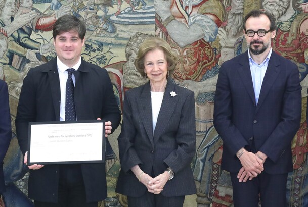Su Majestad la Reina Doña Sofía entrega el XL Premio Reina Sofía de Composición Musical a Javier Quislant García, compositor de la obra galardonada &#