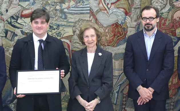 Su Majestad la Reina Doña Sofía entrega el XL Premio Reina Sofía de Composición Musical a Javier Quislant García, compositor de la obra galardonada “U