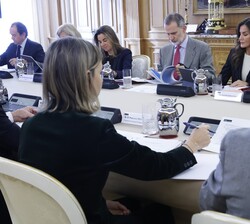 Los Reyes presiden la reunión de la Comisión Delegada de la Fundación Princesa de Girona