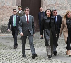 La Reina accede al Monasterio de Yuso