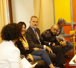 Taller “Expertos psicoeducación para el afrontamiento personal” con la participación de Don Felipe y Doña Letizia