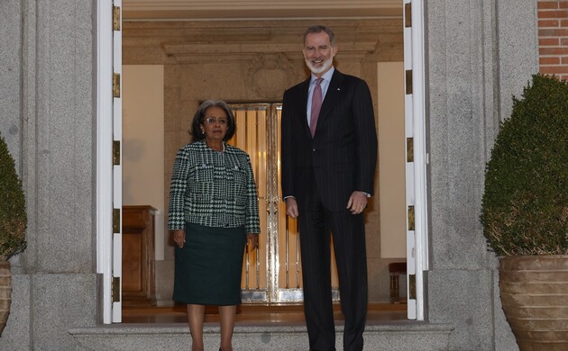 Su Majestad el Rey junto a la Presidenta de la República Democrática Federal de Etiopía, Sra. Sahle-Work Zewde