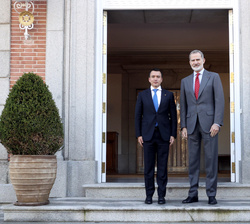 Su Majestad el Rey junto a Su Excelencia el Presidente de la República del Ecuador, Sr. Daniel Noboa Azín
