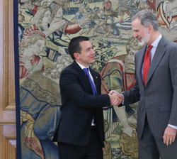 Su Majestad el Rey recibe el saludo de Su Excelencia el Presidente de la República del Ecuador, Sr. Daniel Noboa Azín