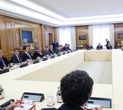Vista de Su Majestad el Rey durante la reunión