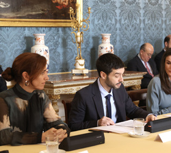 Su Majestad la Reina en la 31ª reunión del Consejo del Real Patronato sobre Discapacidad, durante la intervención del ministro de Derechos Sociales, C