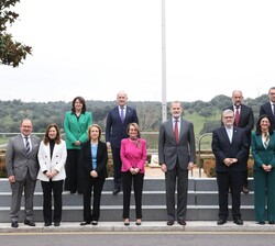 Su Majestad el Rey junto a la Junta Rectora de la Conferencia de Rectores de las Universidades Españolas (CRUE)