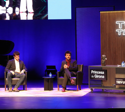 Diálogo sobre la “Generación Premiados” entre Guillermo García, cineasta y Premio FPdGi Artes y Letras 2021, y Andrés Salado, director de 