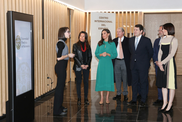 Su Majestad la Reina durante la presentación del proyecto "Salamanca Ciudad del español” 
