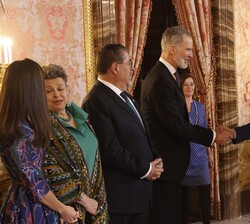 Su Majestad el Rey recibe el saludo del presidente del Gobierno, Pedro Sánchez Pérez-Castejón