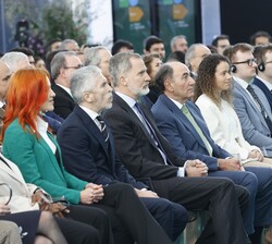 Don Felipe al inicio del acto de entrega las “Becas Iberdrola”