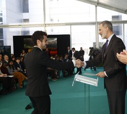 Su Majestad el Rey entrega las “Becas Iberdrola”