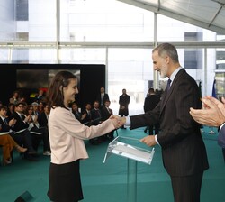 Su Majestad el Rey entrega las “Becas Iberdrola”