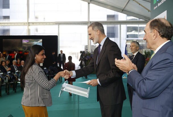 Su Majestad el Rey entrega las “Becas Iberdrola”