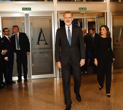 Los Reyes entran al Auditorio Nacional de Música