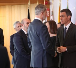 El Rey conversa con el presidente del Gobierno