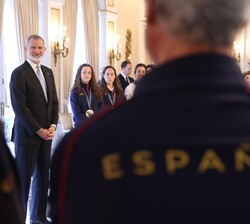 Desarrollo de la audiencia del Rey a los medallistas de los Campeonatos Acuáticos de 2024, de Europa, en Eindhoven y Croacia, y del Mundo, en Doha