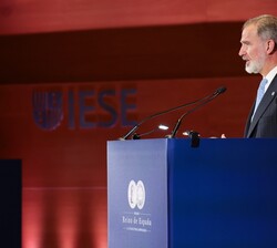 Don Felipe dirige unas palabras a los asistentes