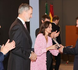 Don Augusto Ferrer-Dalmau, pintor, recibe la medalla de oro al mérito en las Bellas Artes 2022