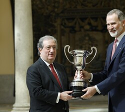 Su Majestad el Rey entrega el Premio Nacional a las Artes y las Ciencias Aplicadas al Deporte a Alberto Palomar