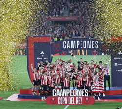 Celebración del Athletic Club de Bilbao tras ganar la "Copa de Su Majestad el Rey" de Fútbol 2023/2024