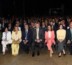 Sus Majestades los Reyes en el Auditorio