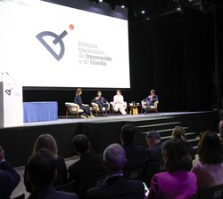 Mesa redonda “Reflexiones sobre innovación y diseño” con la participación de algunos premiados