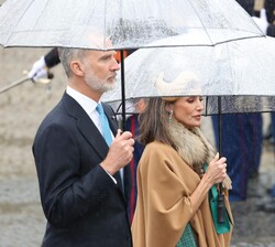 Los Reyes en la Ofrenda Floral