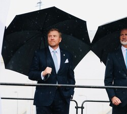 El Rey Don Felipe y el Rey Guillermo en el Puerto de Ámsterdam