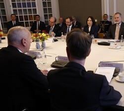 Encuentro de Su Majestad el Rey con el presidente del Senado y el presidente de la Cámara de Representantes del Reino de los Países Bajos