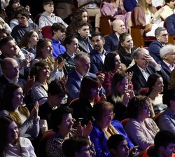 Su Majestad la Reina durante el concierto “EmociónArte”