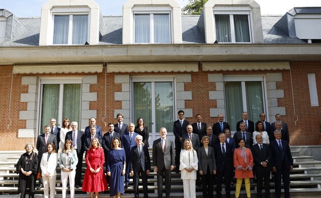 Su Majestad el Rey junto al Patronato de la Fundación Hermes