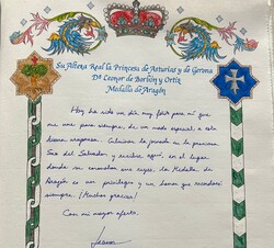 Firma de Doña Laonor en el libro de honor