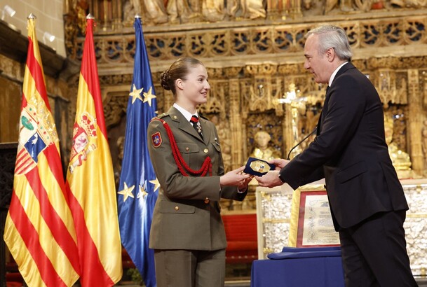 El presidente del Gobierno de Aragón entrega la Medalla a Su Alteza Real la Princesa de Asturias