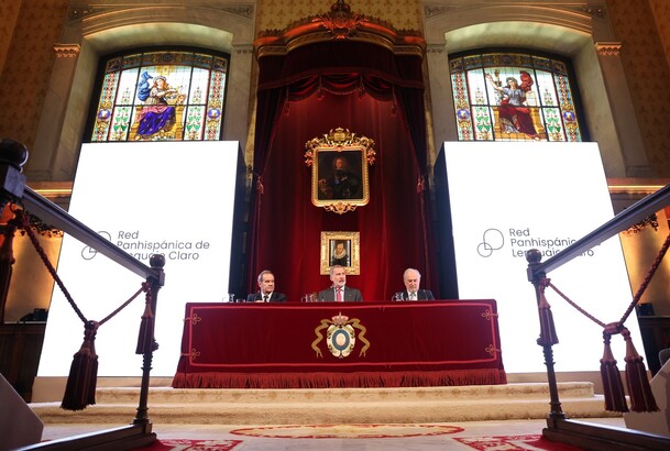 Su Majestad el Rey preside la presentación de la “Red Panhispánica de Lenguaje Claro”