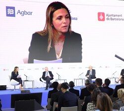 Desarrollo de la mesa redonda sobre “Retos de la medicina del futuro: oportunidades, sostenibilidad y ética”