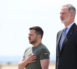 Su Majestad el Rey con el Presidente de Ucrania, Volodymyr Zelenskyy