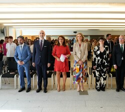 La Infanta Doña Elena en la primera fila de asientos