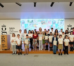 Doña Elena con los premiados