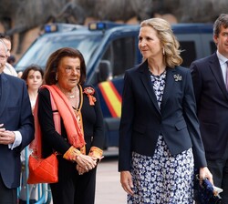 Su Alteza Real la Infanta Doña Elena a su llegada a la de Plaza de Toros de Las Ventas