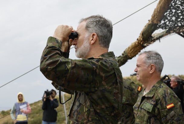 Su Majestad el Rey observa las realización de las actividades del Ejercicio "Atlas 24"