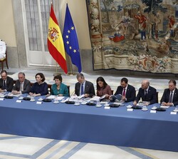Don Felipe y Doña Letizia durante la reunión